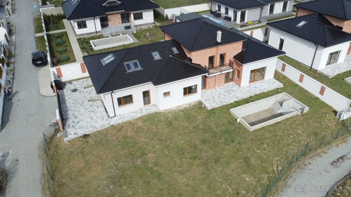 Prodej rodinný dům - Praha, 100 00