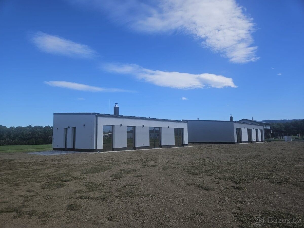 Rodinné domy, Frenštát pod Radhoštěm, 744 01