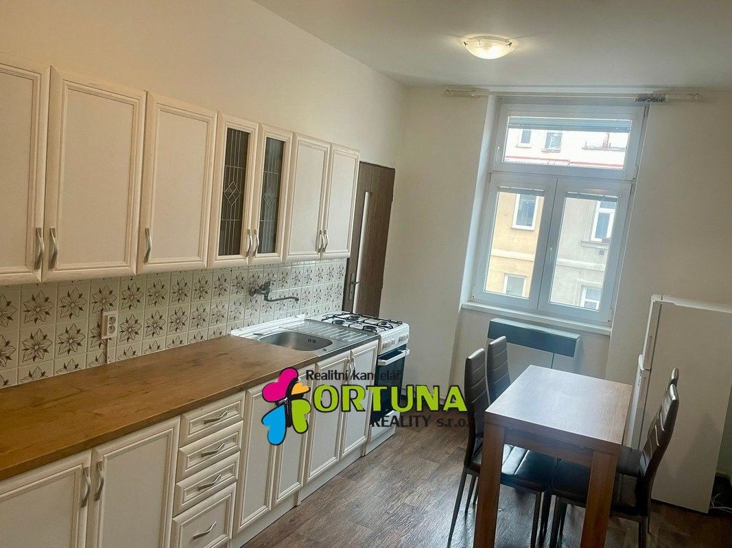 2+kk, Matice školské, České Budějovice, 46 m²