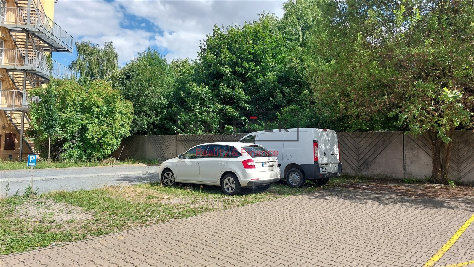 Nemovitost · 12 m² · Klecany - 3