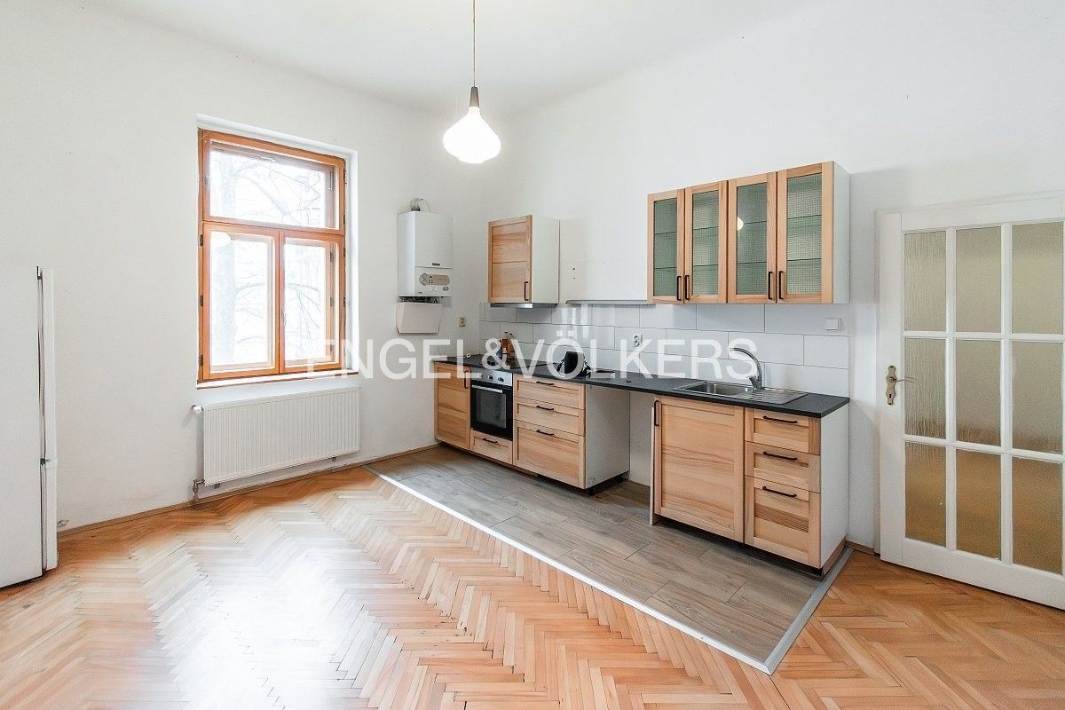 Pronájem byt 2+1 - Františka Křížka, Praha, 90 m²