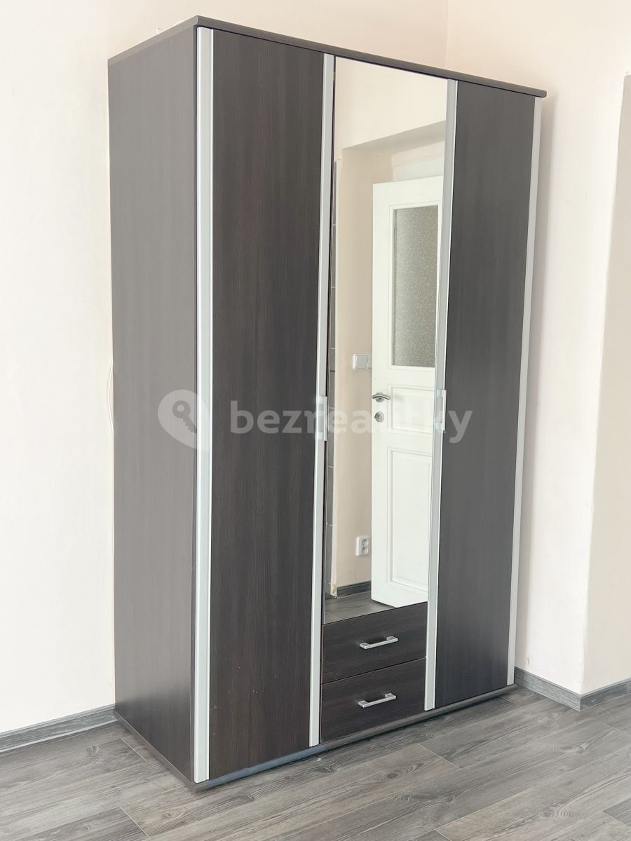 Pronájem byt 1+1 - Magistrů, Praha - Michle, 24 m² - 5