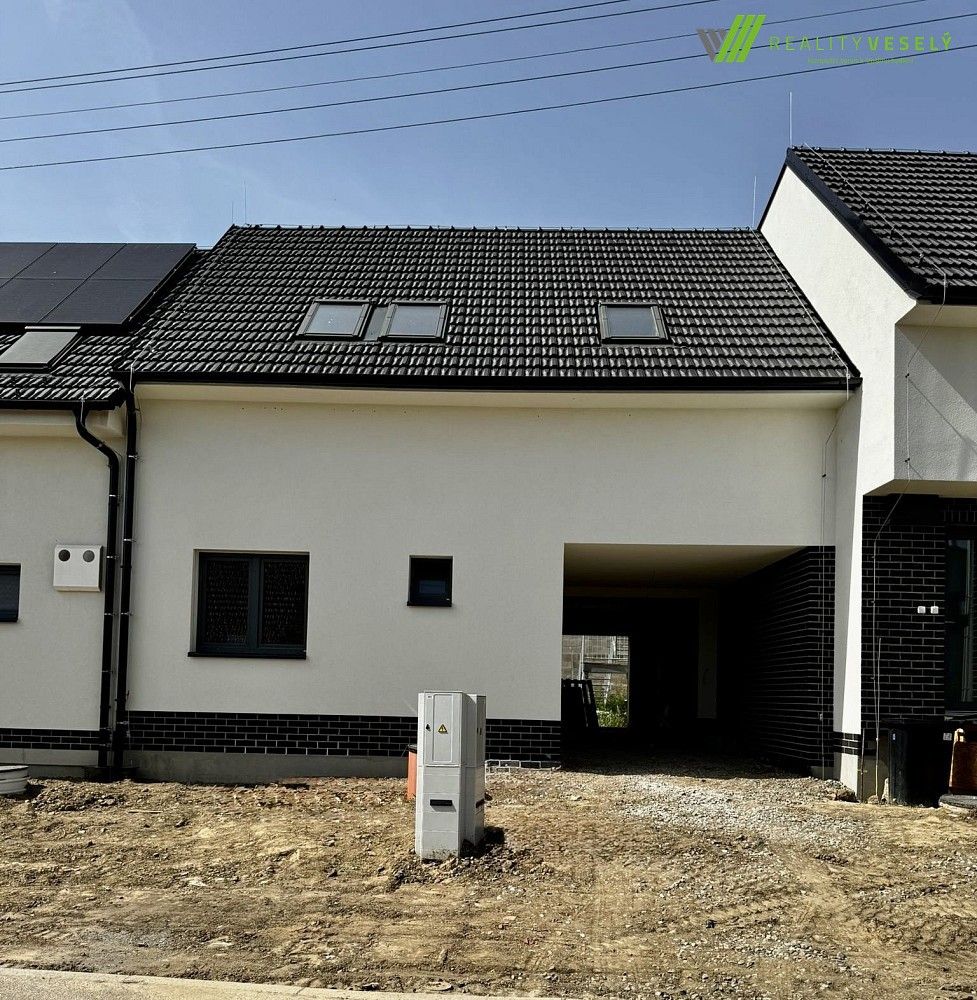 Rodinné domy, Kyjov - Bohuslavice, okres Hodonín, 140 m² - 1