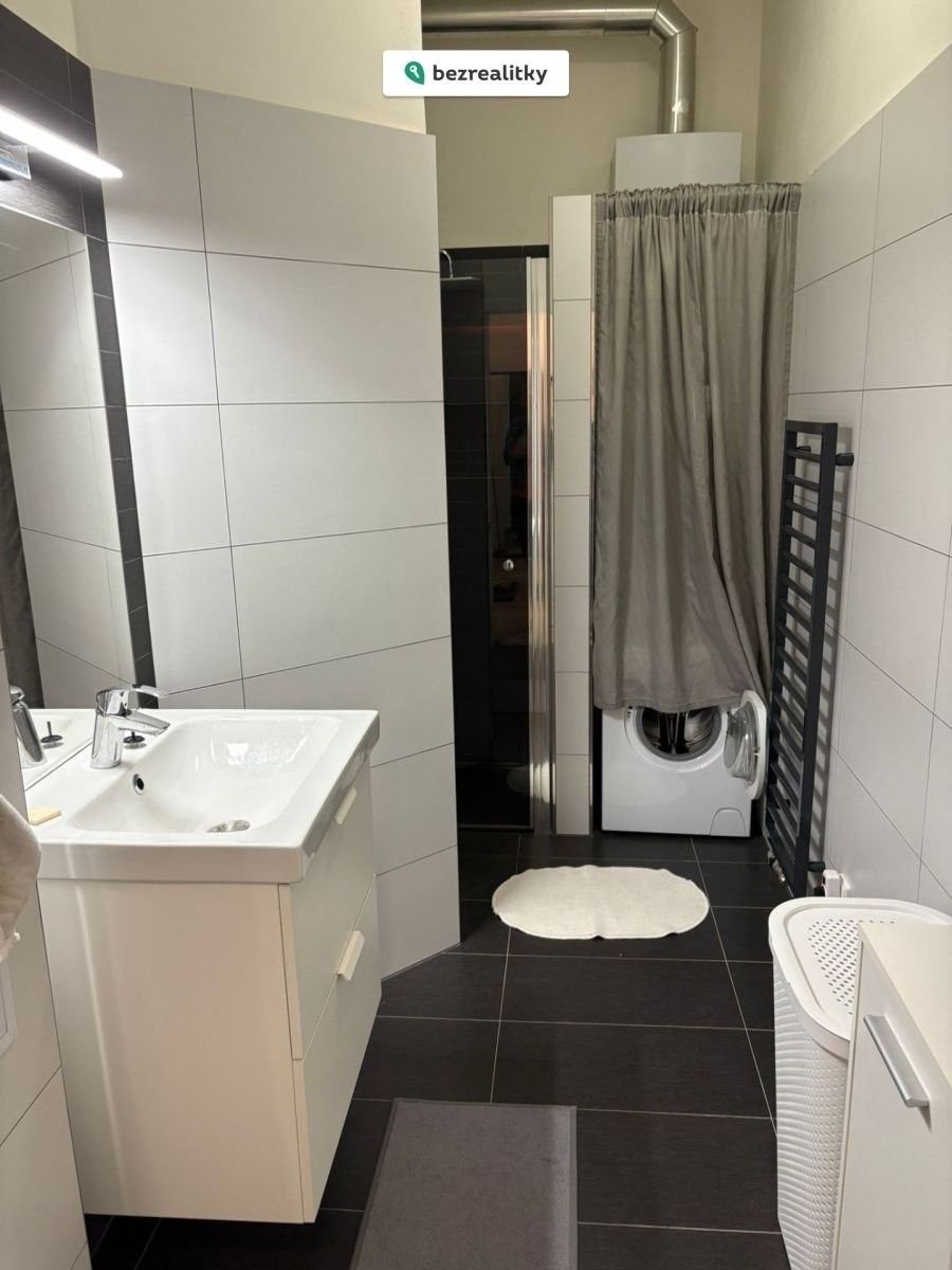 Prodej byt 2+1 - Biskupcova, Praha, 66 m²