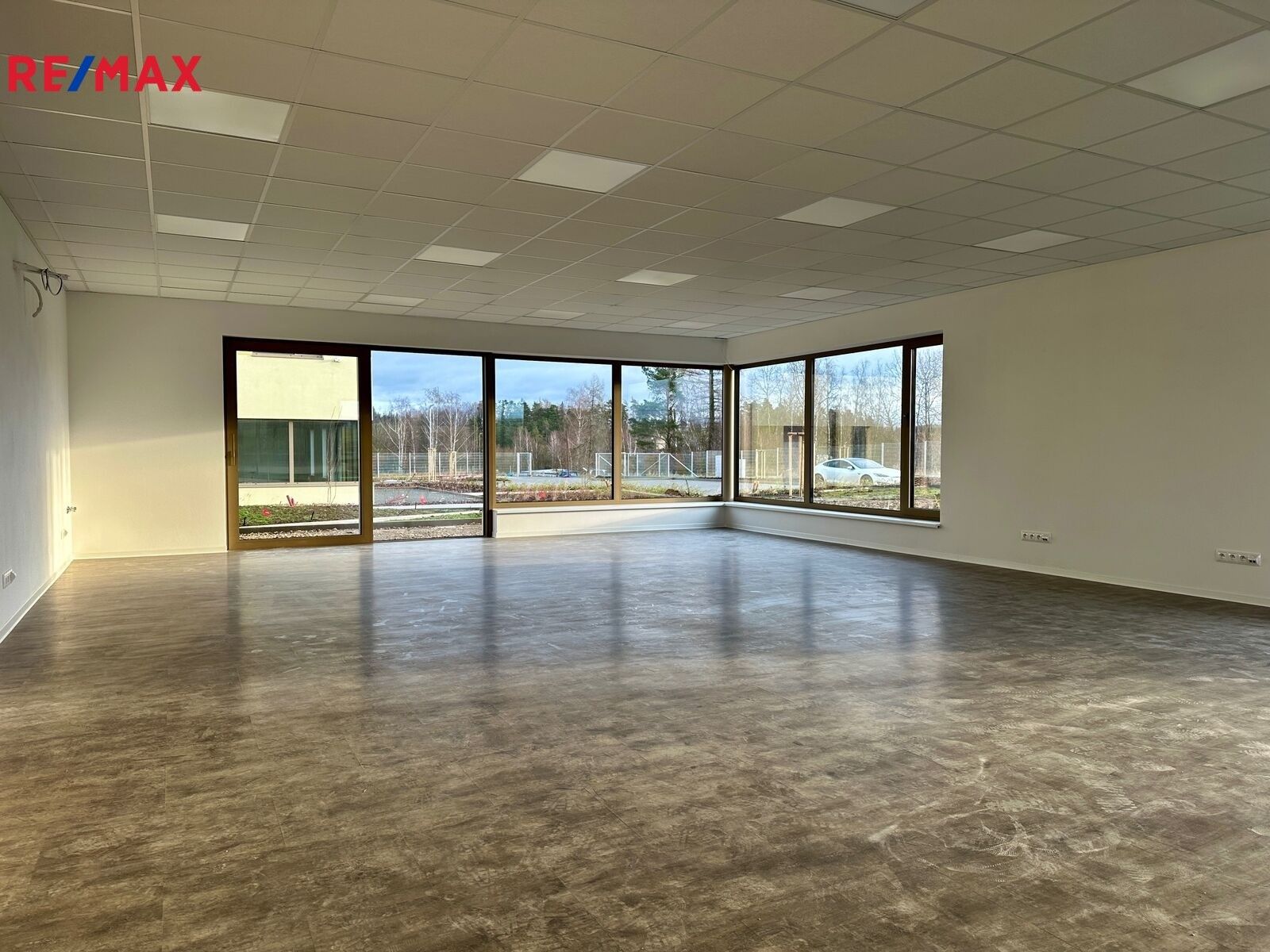 Pronájem obchodní prostory - Velká Bíteš, 88 m²