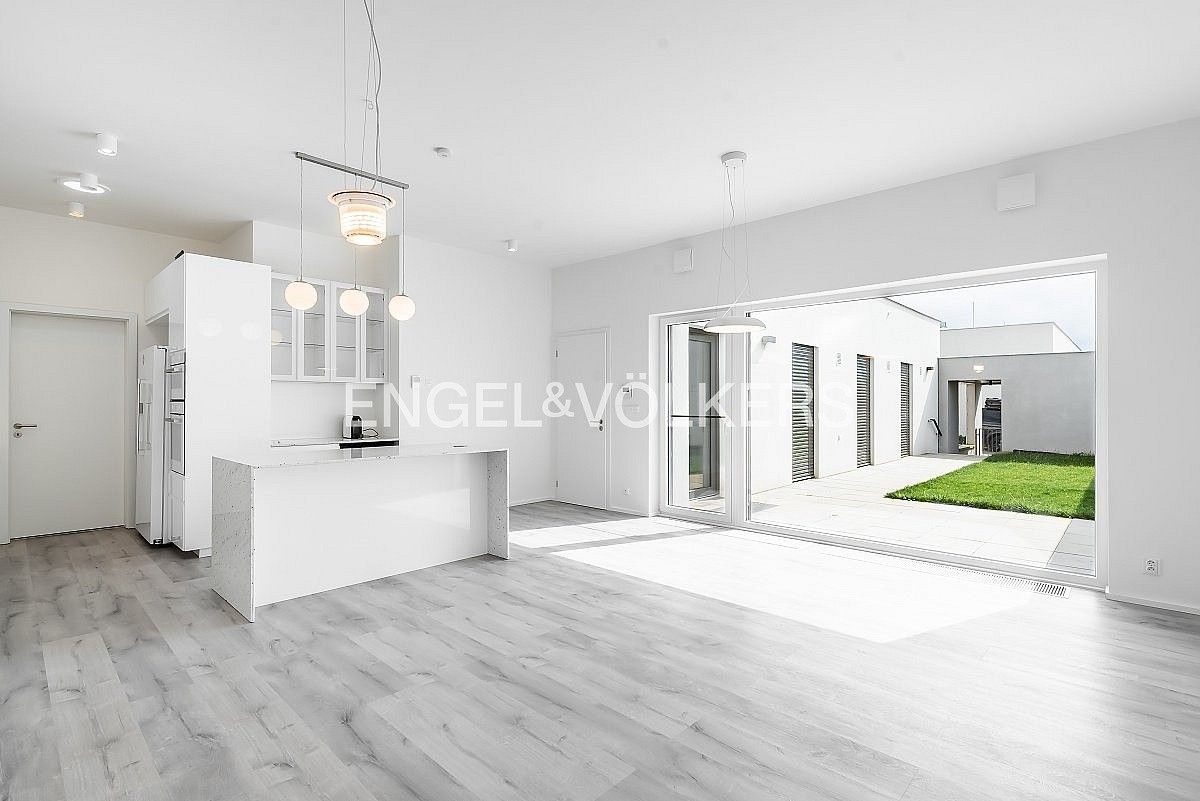 Rodinné domy, Praha - Lysolaje, okres Praha 6, Hlavní město Praha, 111 m² - 1
