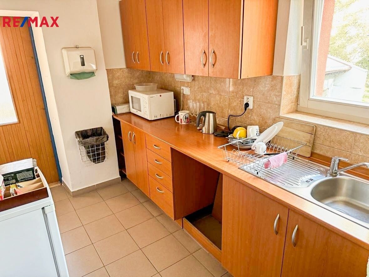 Pronájem kancelář - Kubatova, České Budějovice, 64 m²