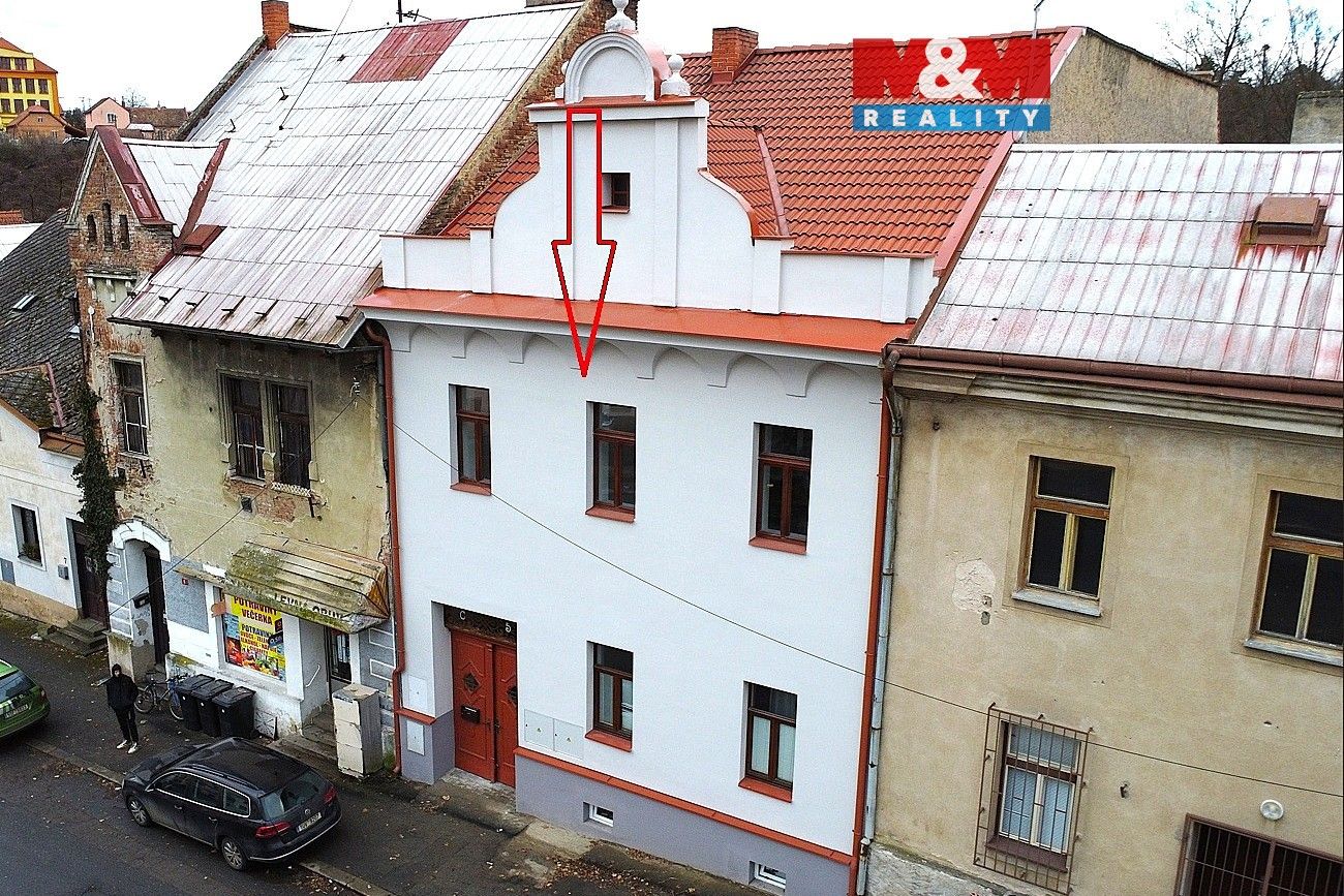 2+1, Zámecké náměstí, Žleby, 53 m²