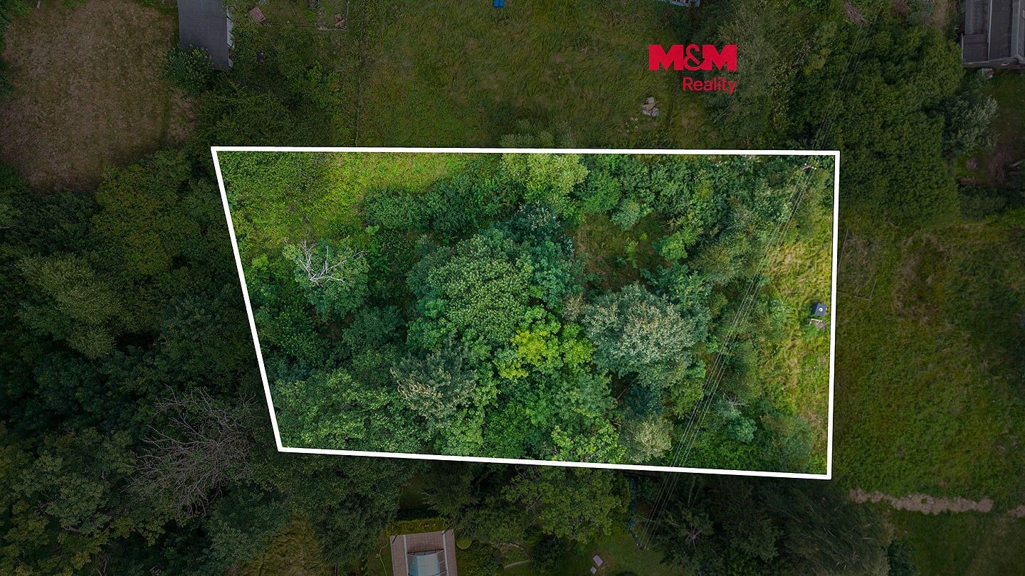 Pozemek pro bydlení, 1 596 m²