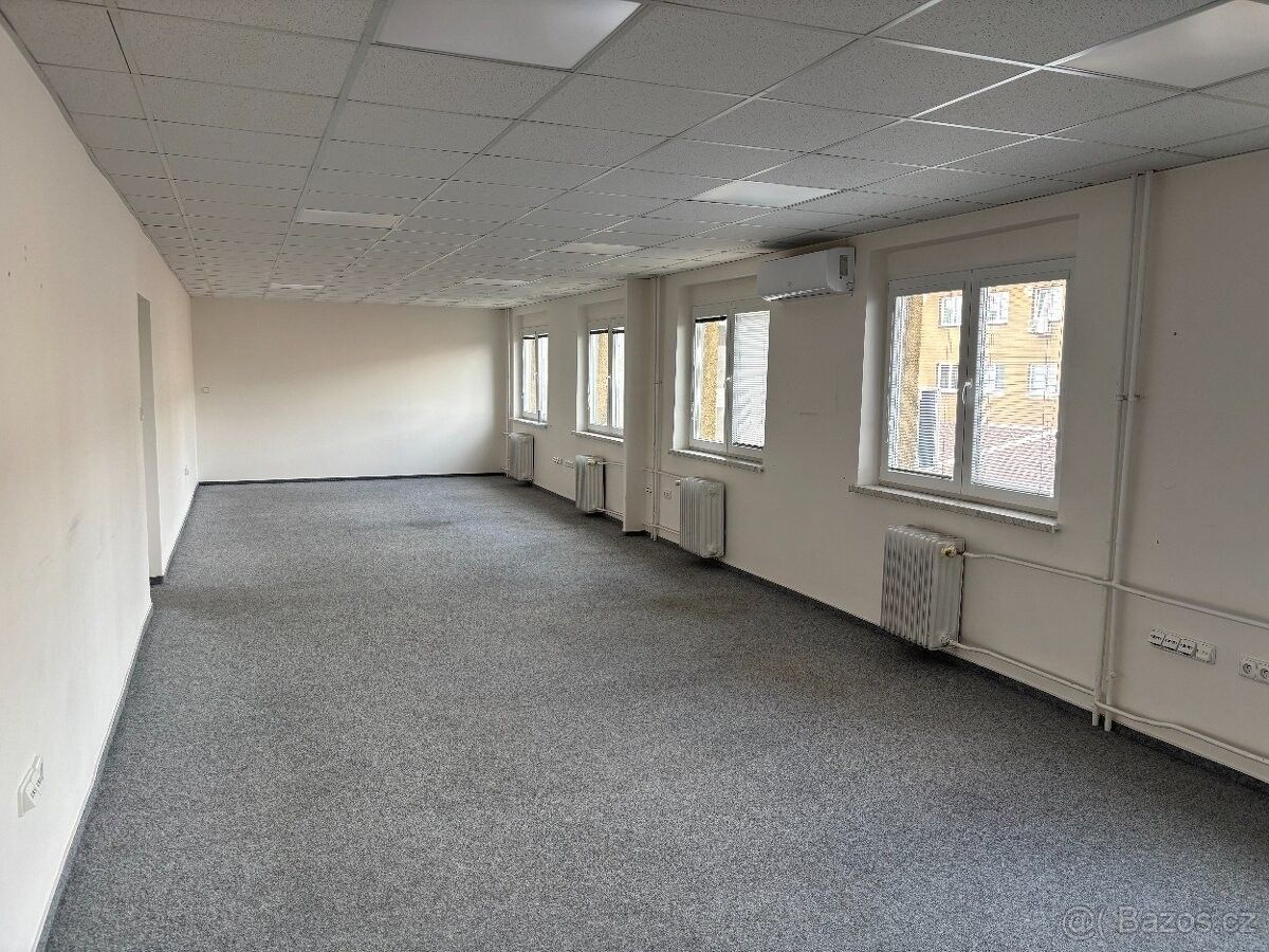 Kanceláře, Třinec, 739 61 - 2