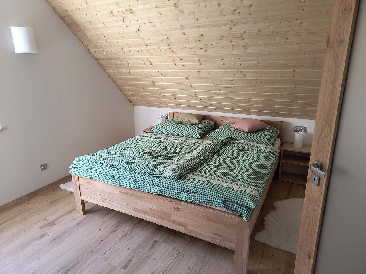 Chaty, Velké Karlovice - Velké Karlovice, Zlínský kraj - 2