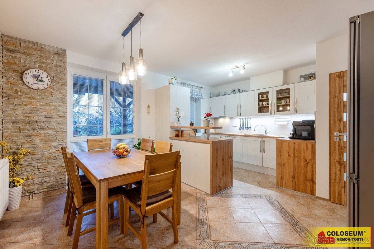 Prodej rodinný dům - Hrušovany nad Jevišovkou, 671 67