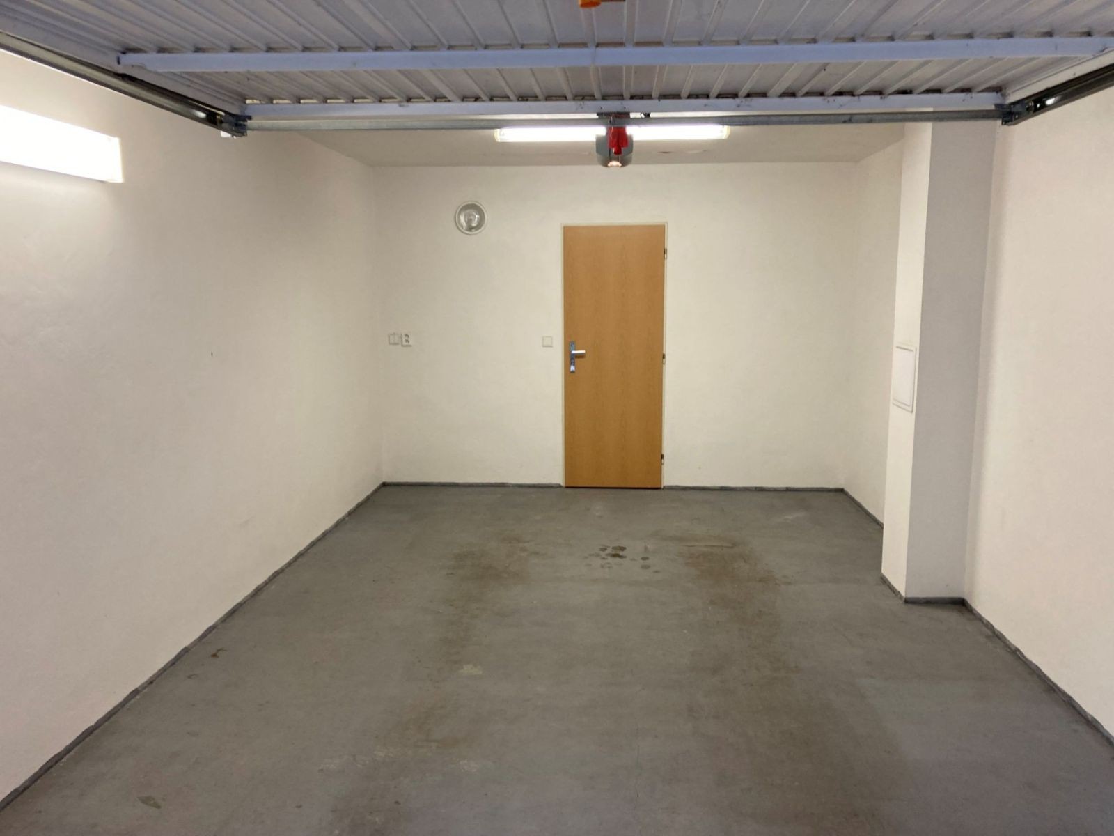 Garáž · 22 m² · V Rybníčkách, Čelákovice - Čelákovice, Středočeský kraj - 3