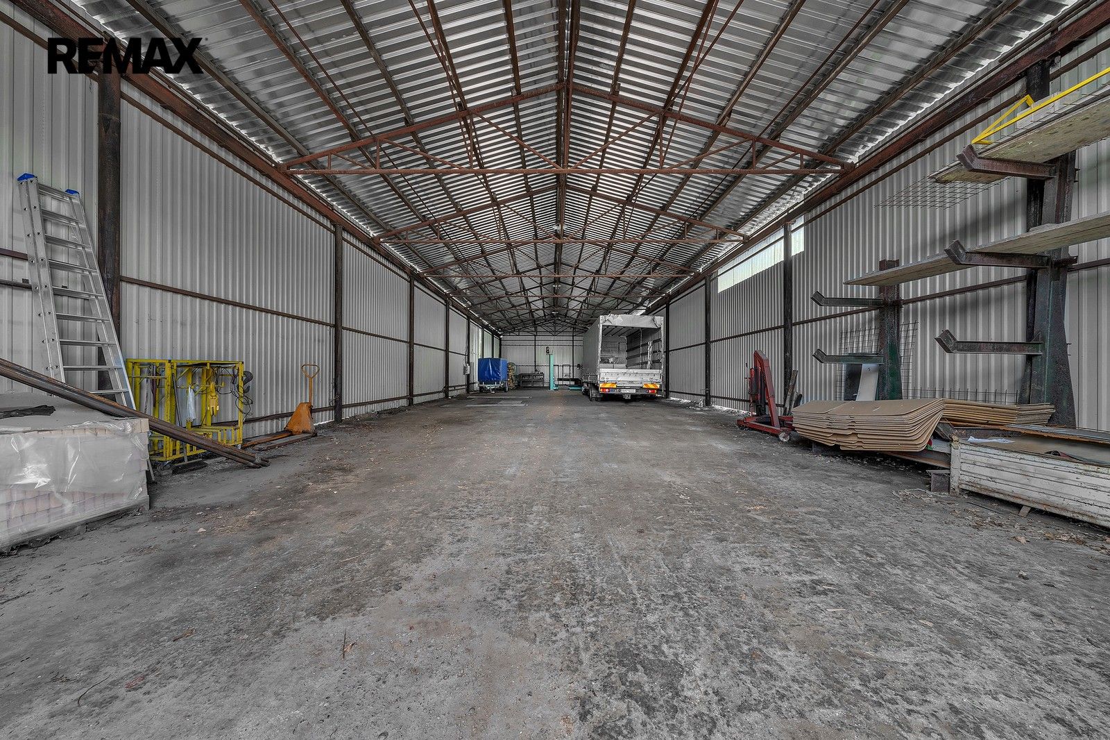 Sklad · 374 m² · Radim Studeňany - 4
