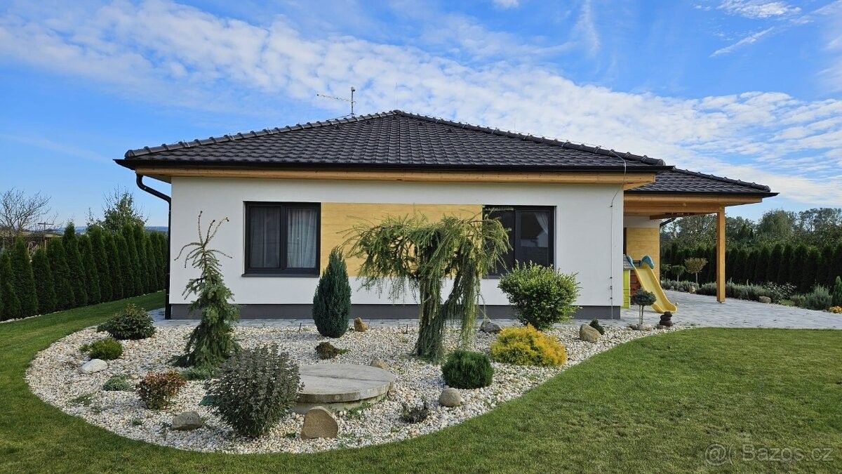 Prodej rodinný dům - Petrov u Hodonína, 696 65