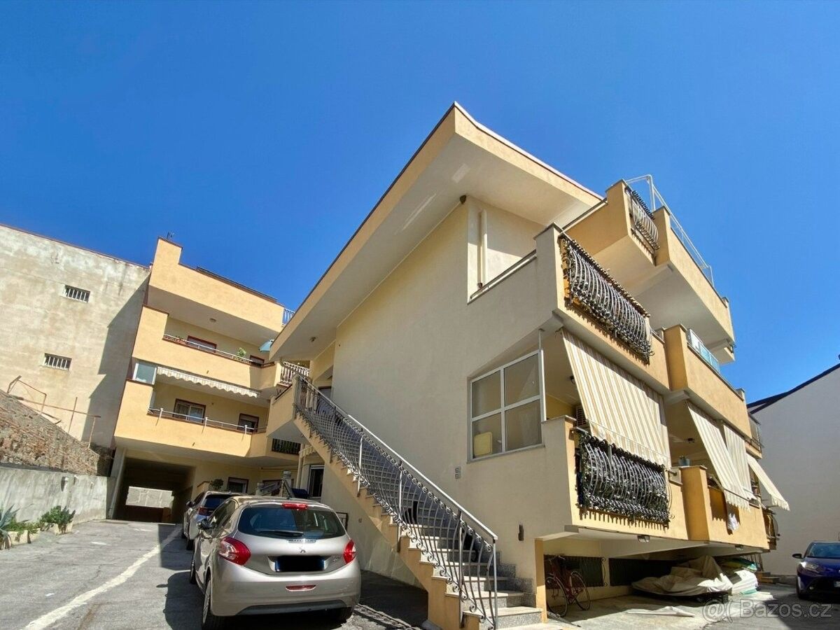 Byty, 987 66, Zahraničí