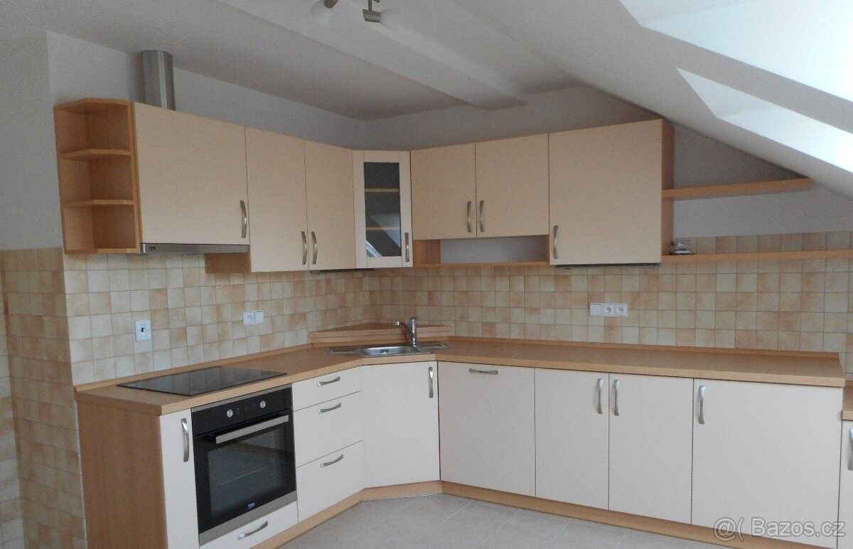 Byty, Polička, 572 01