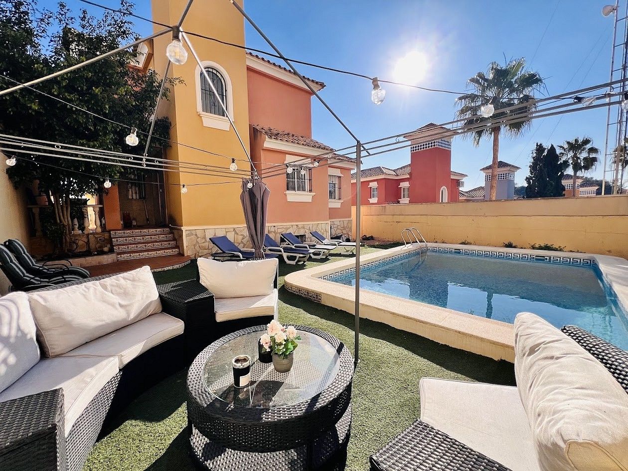 Vily, Villamartín, Costa Blanca, Španělsko, 160 m² - 2
