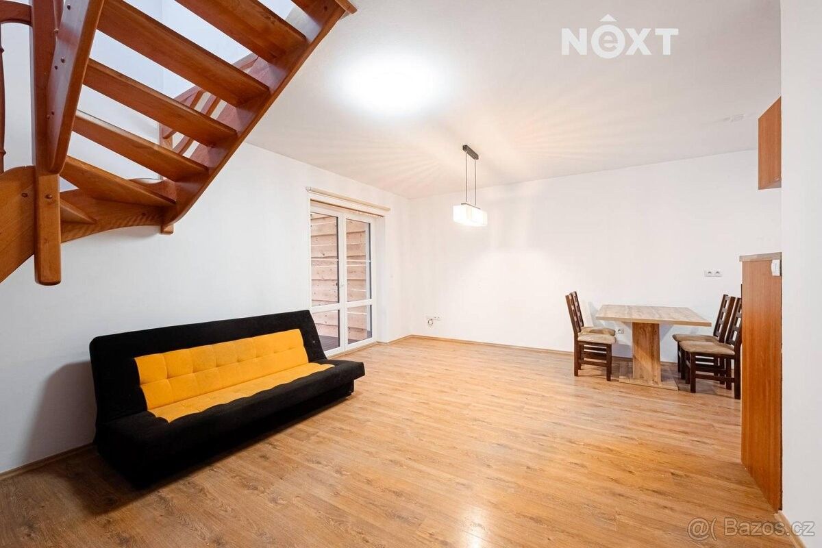 Pronájem rodinný dům - Staré Hradiště u Pardubic, 533 52