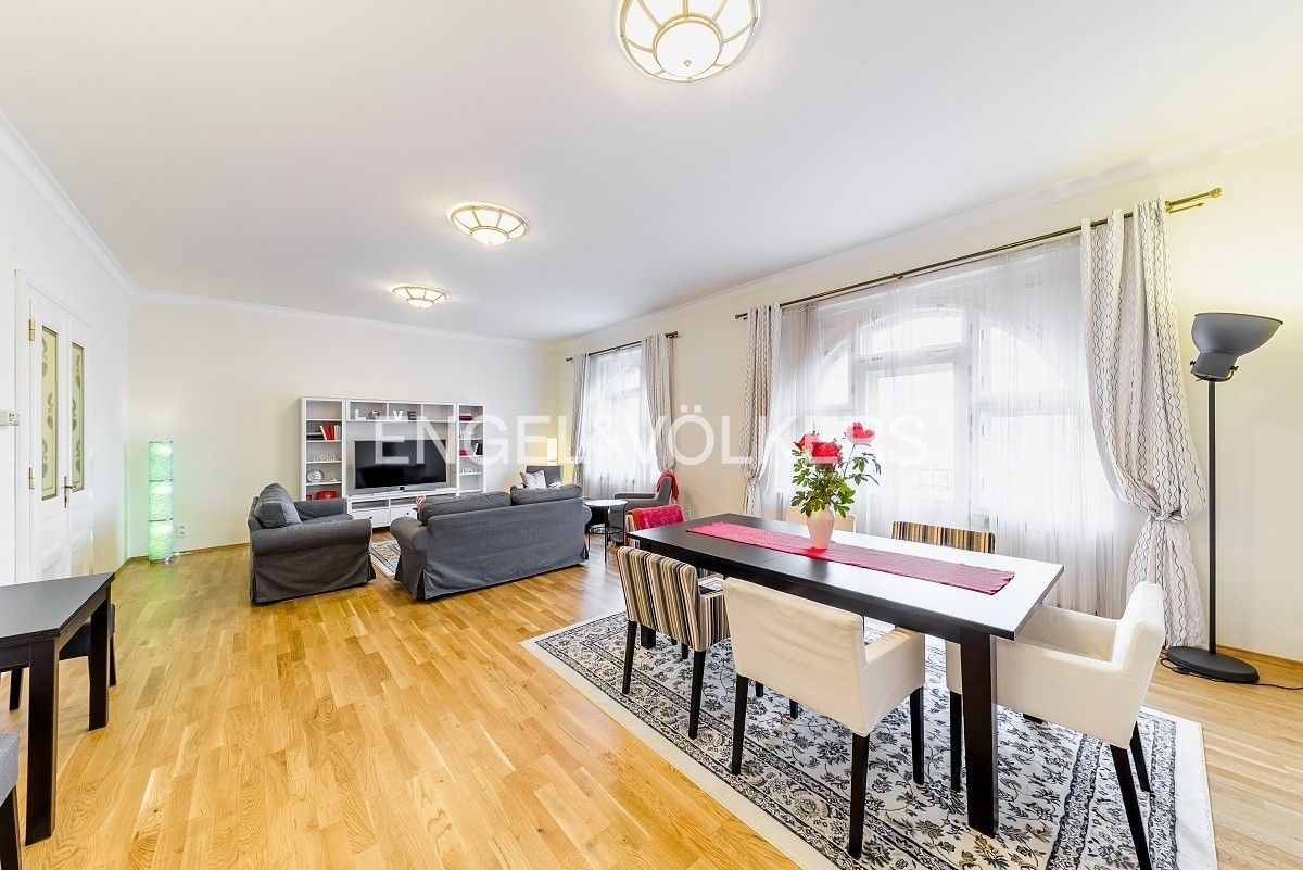 4+1, Dřevná, Praha, 158 m²