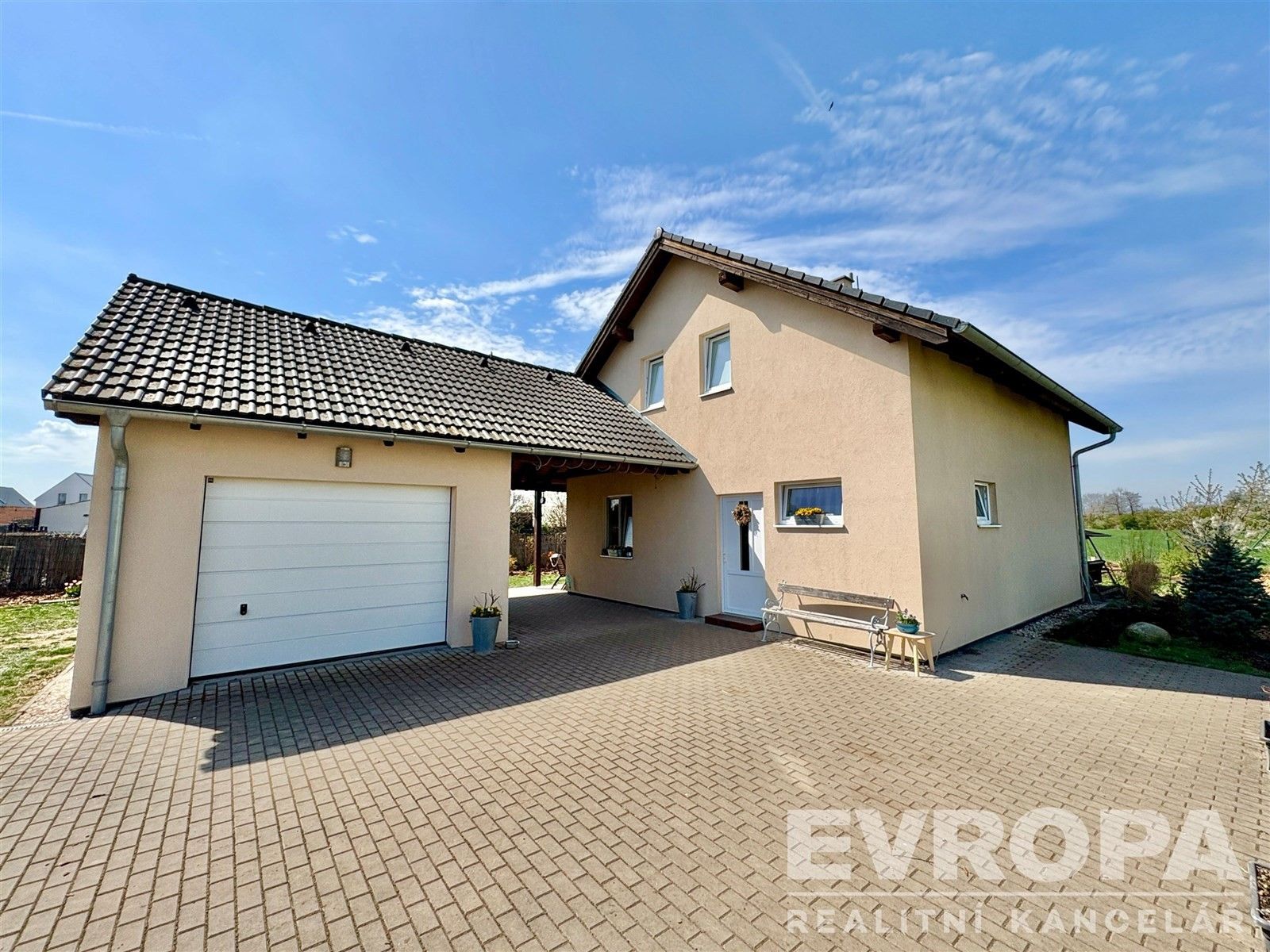 Rodinný dům · 145 m² · Břežany II - 3