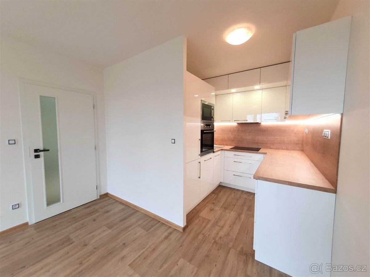 Pronájem byt - Kralupy nad Vltavou, 278 01