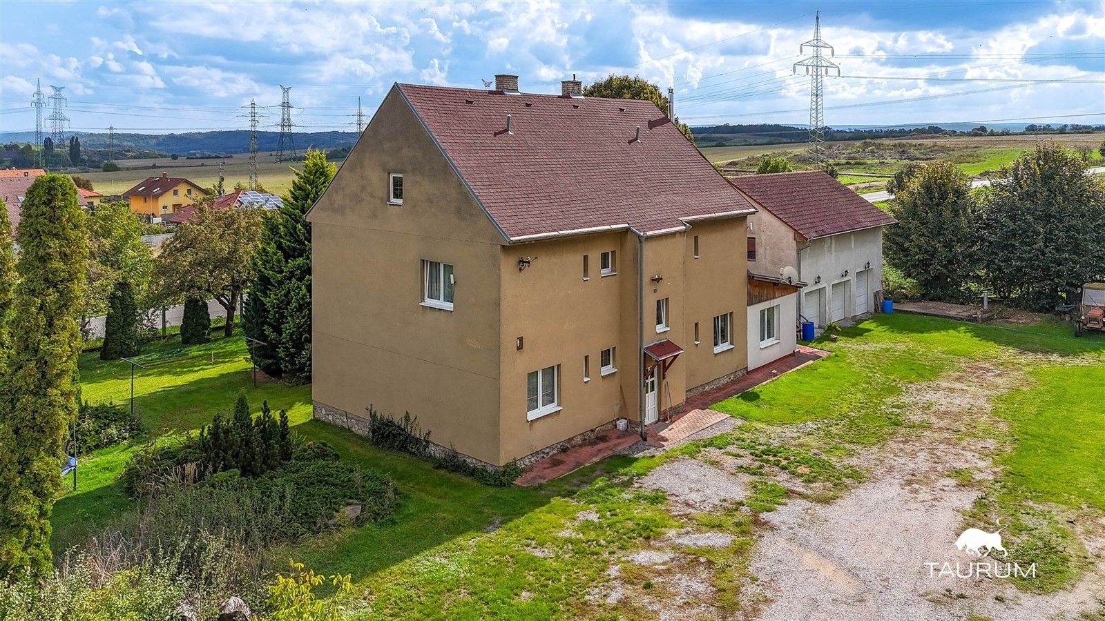 Činžovní domy, K Silu, Vysoký Újezd, 260 m²