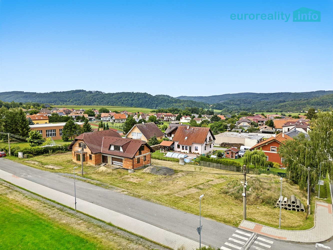Prodej pozemek pro bydlení - Broumy, okres Beroun - 2