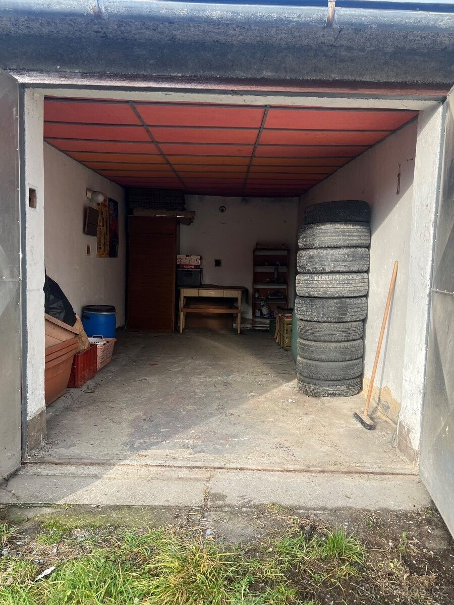 Prodej garáž - Kroměříž, 767 01