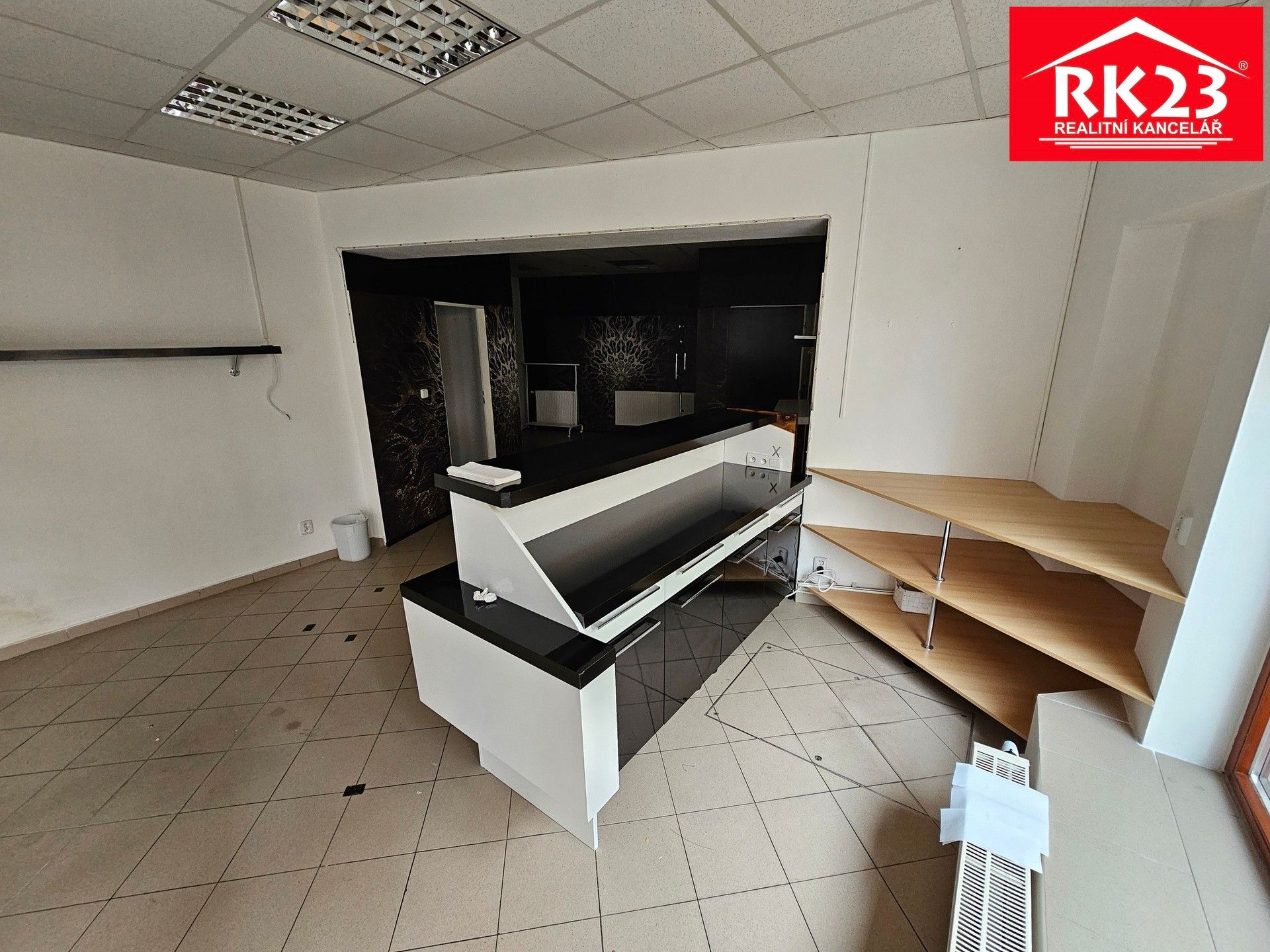 Pronájem obchodní prostory - Hlavní třída, Mariánské Lázně, 81 m²