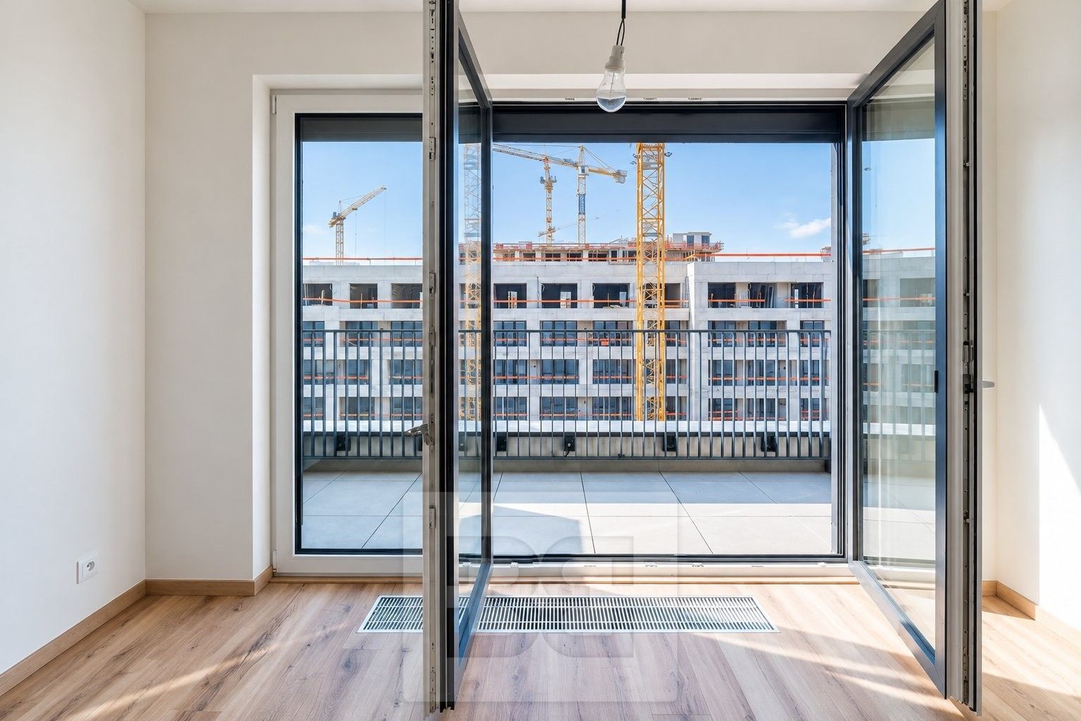 Pronájem byt 1+kk - Poděbradská 1197, Praha Hloubětín, 32 m² - 2