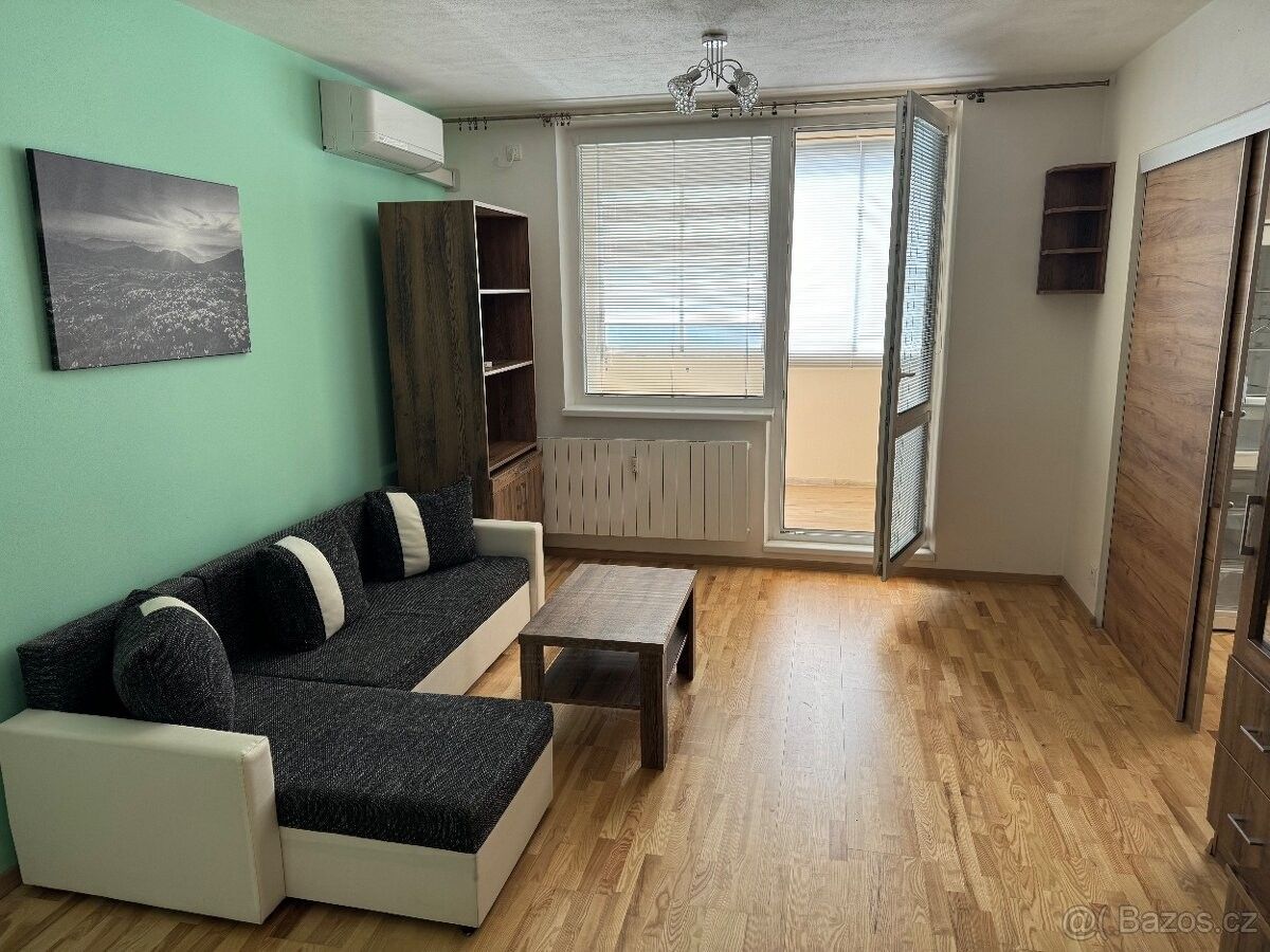 Pronájem byt - Kopřivnice, 742 21