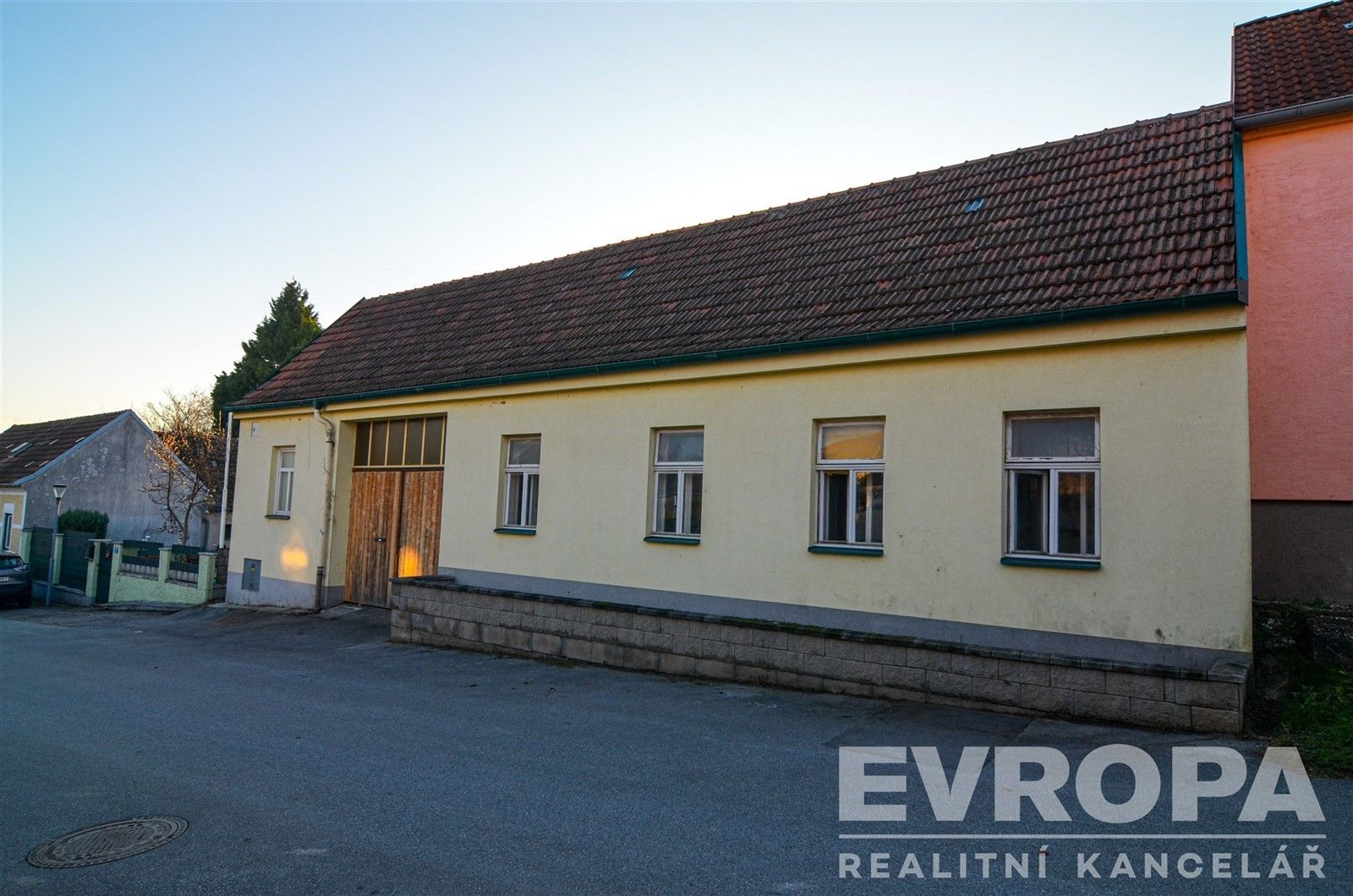 Rodinné domy, Celnice-středisko služeb 1214, Břeclav Poštorná, 120 m² - 2