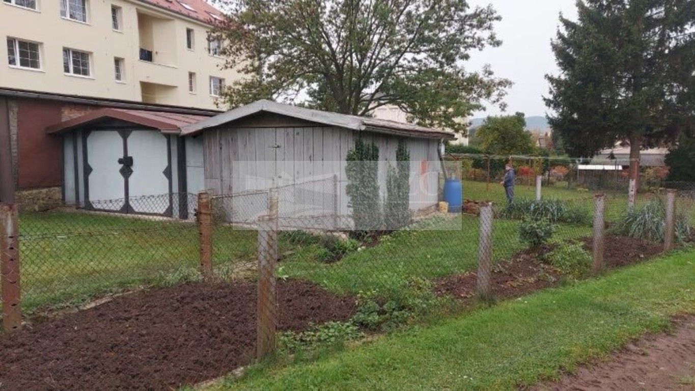 Garáže, Broumov, 20 m²