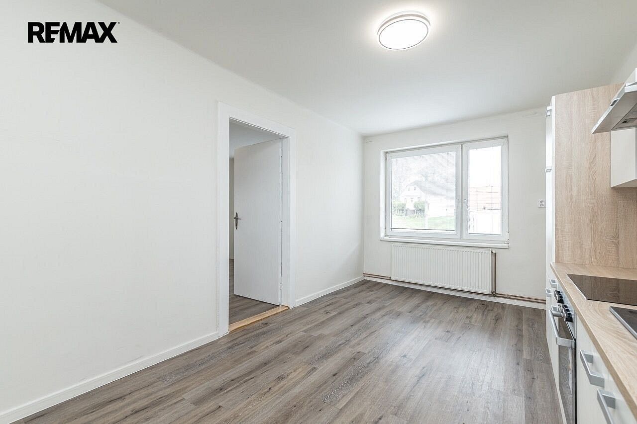 1+1, nám. Václavské, Čistá, okres Rakovník, 43 m² - 2