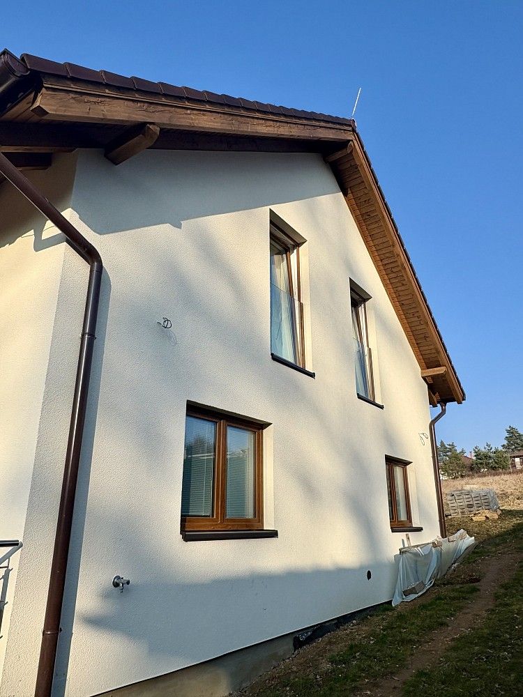 Rodinné domy, osada Na Hradcích, Stříbrná Skalice, okres Praha-východ, 243 m² - 1