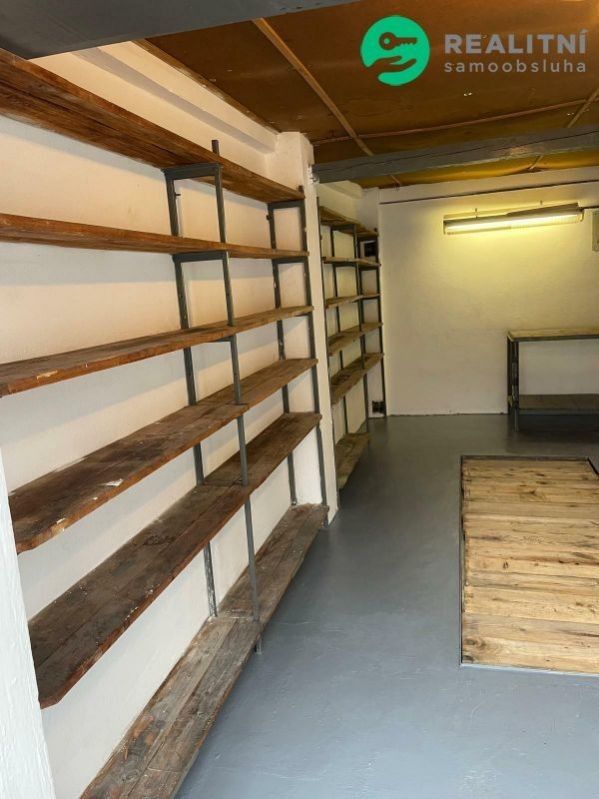 Prodej garáž - Zlín, 18 m²