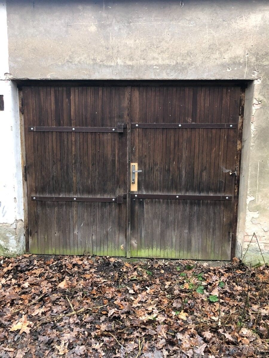 Garáže, Poděbrady, 290 01