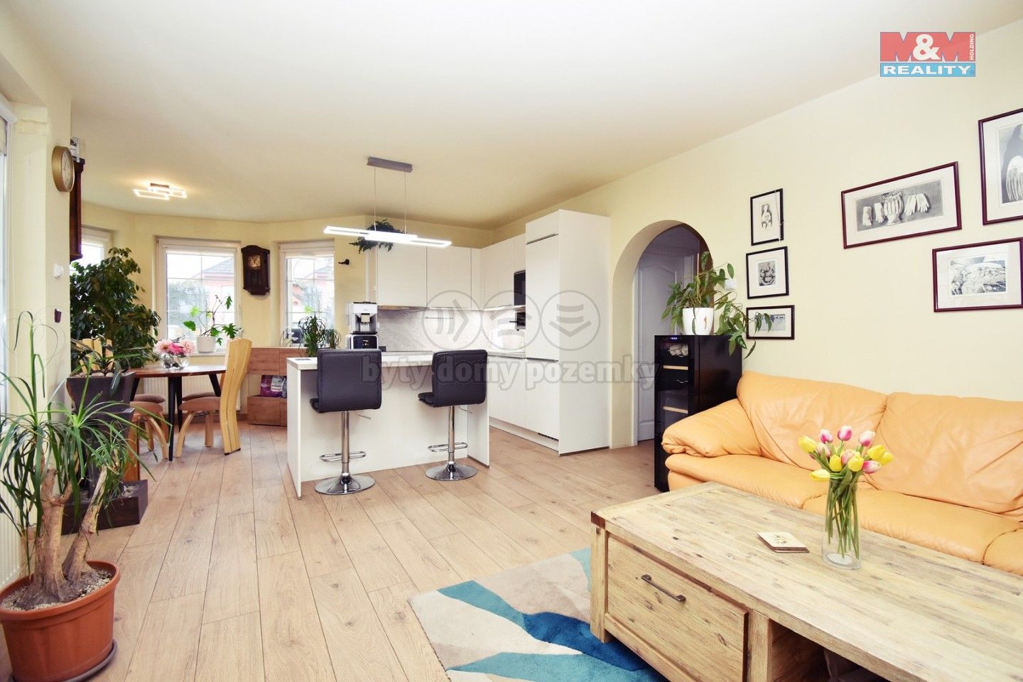 Prodej rodinný dům - Hlavní, Měšice, 200 m²