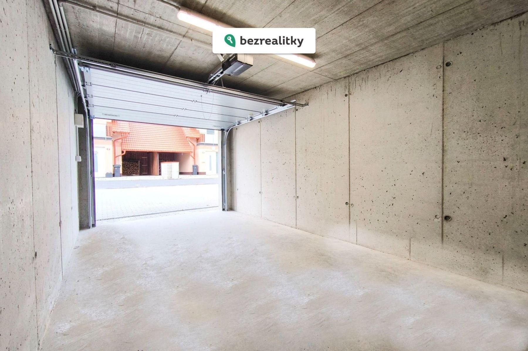 Garáže, Královské svahy, Lázně Kynžvart, 16 m²