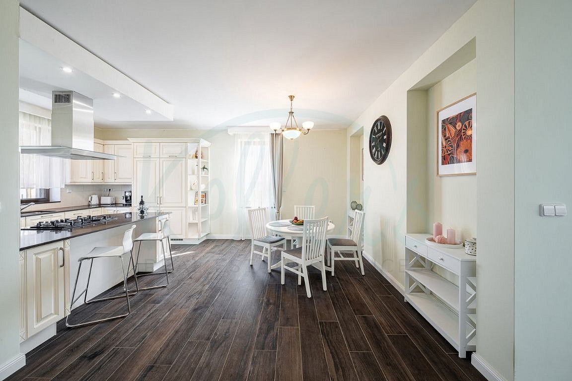Pronájem rodinný dům - Vysoký Újezd, okres Beroun, Středočeský kraj, 244 m² - 5