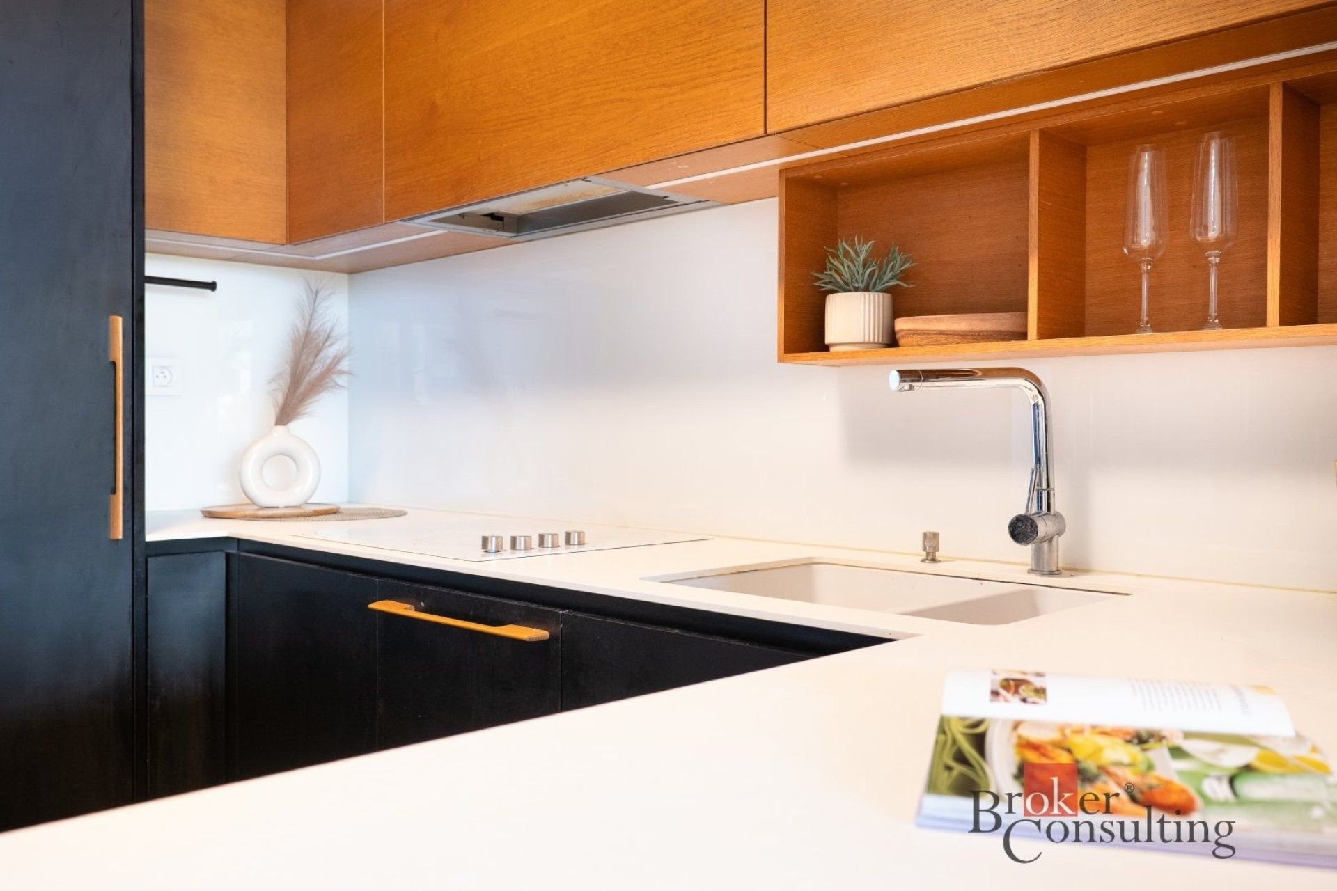 Prodej byt 2+kk - Zvěřinova, Praha, 75 m² - 5