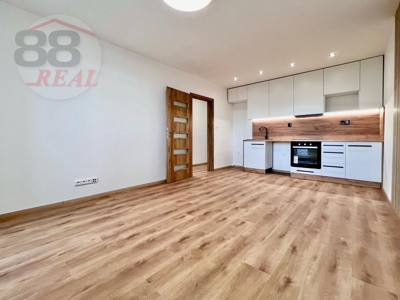 Prodej byt 4+kk - Dlouhá, Klášterec nad Ohří, 65 m²