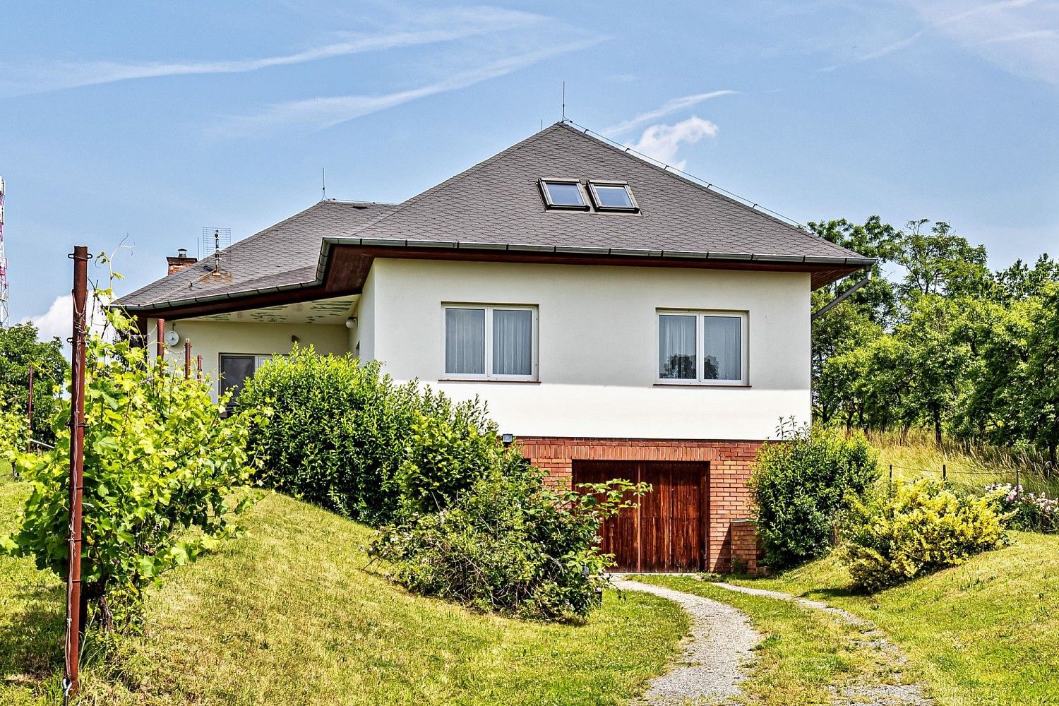Rodinné domy, Kly - Hoření Vinice, okres Mělník, 424 m² - 1