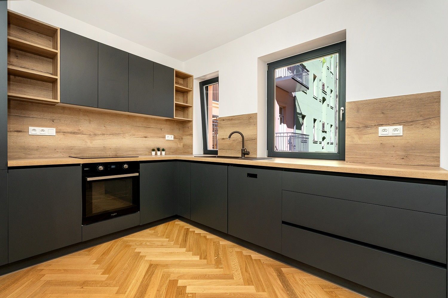 Byt 2+kk · 59 m² · Praha - Karlín, okres Praha 8, Hlavní město Praha - 3