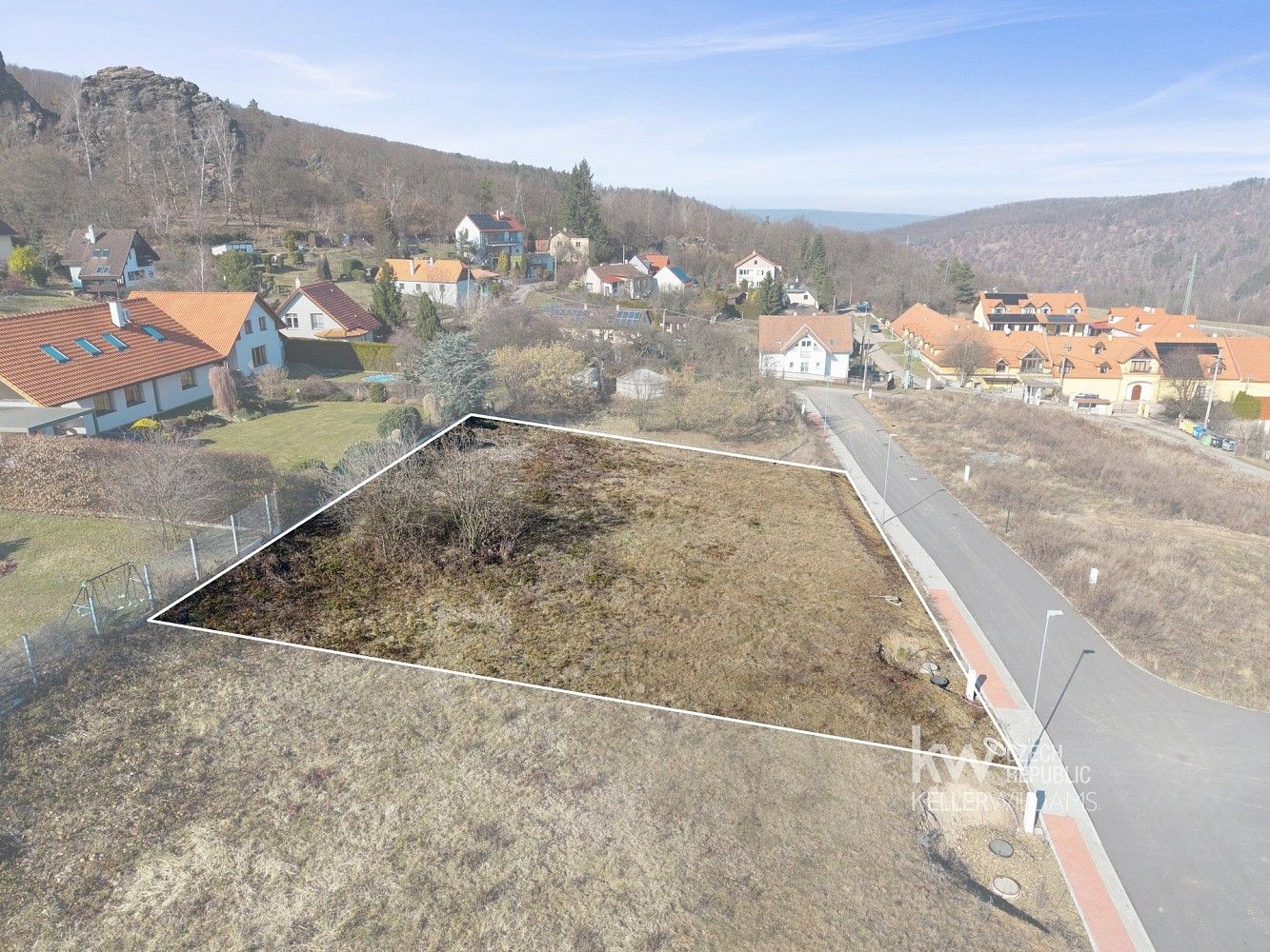 Pozemky pro bydlení, Černolice, okres Praha-západ - 2