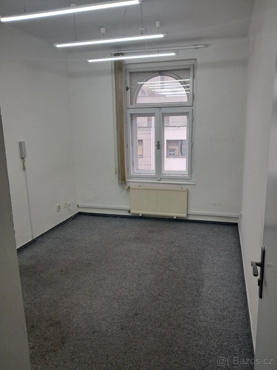 Kanceláře, Praha, 130 00