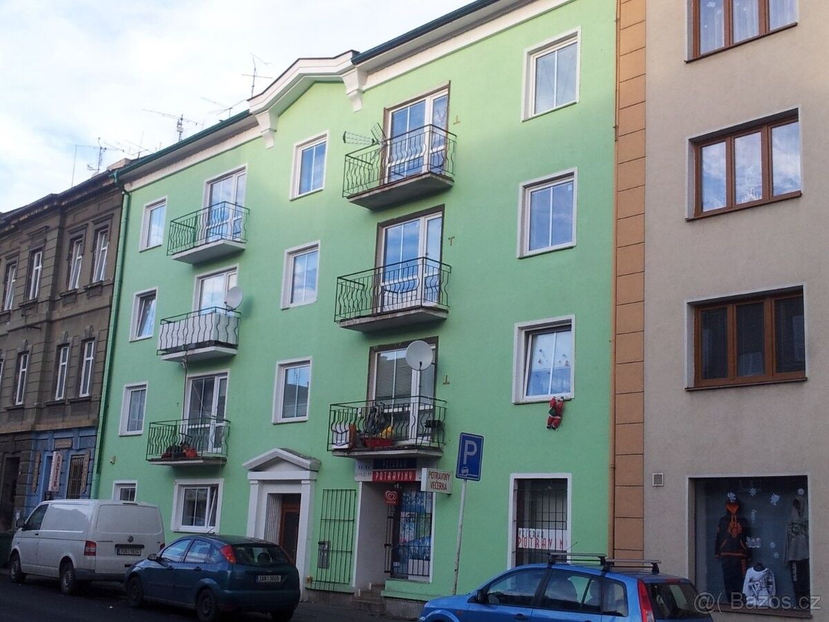 Pronájem byt - Chomutov, 430 01