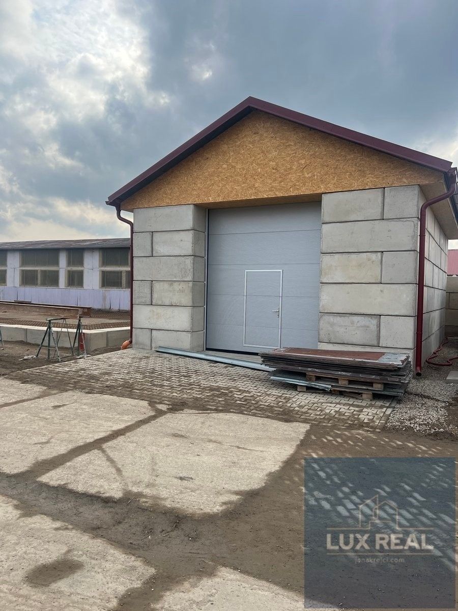 Sklady, U Cihelny, Sokolnice, 42 m²