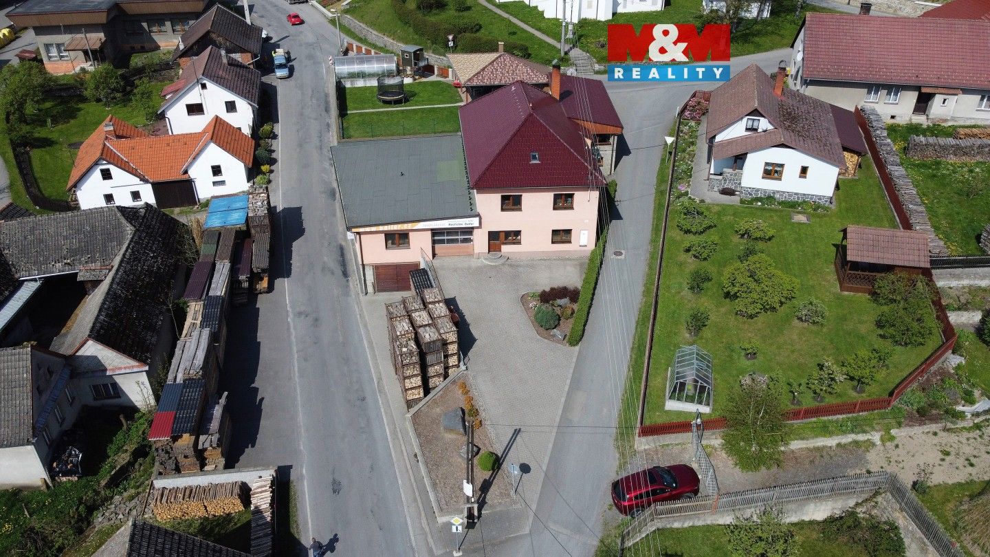 Rodinné domy, Spálov, 180 m²